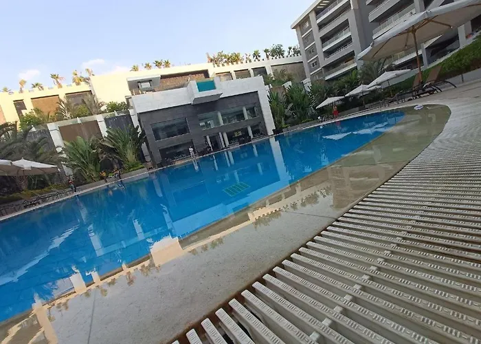 Parkside Boutique 3 Bbr Serviced Apartment - Ocean Blue - Near Airport